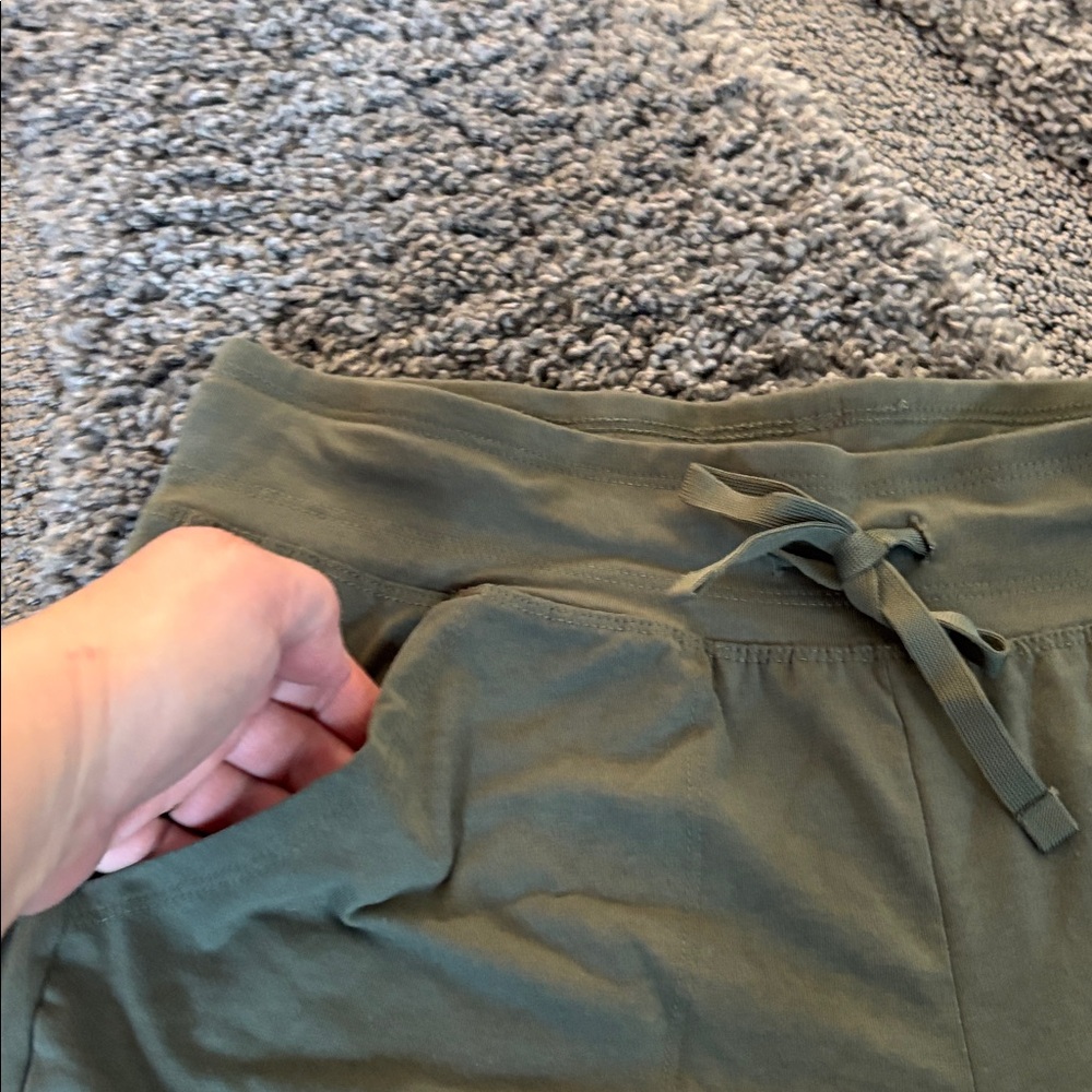 Athletic Works SMALL Olive green Joggers, 2 front pockets NEW never worn, tag on - Picture 3 of 5